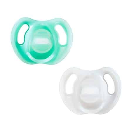 232 Tommee Tippee Ultra Light 2x Pacifiers 6–18m - Image 1